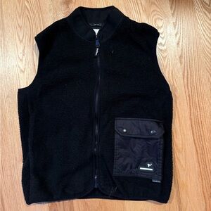 The Arrivals Black Fleece Vest with Pocket